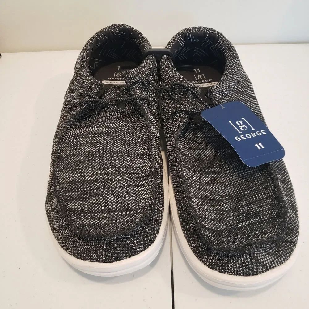 NWT George House Shoes Size 9